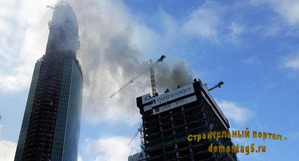 Пожар в строящейся башне комплекса 