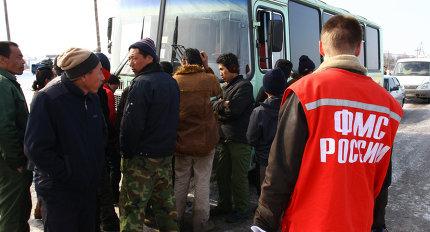 Свыше 50 нелегальных мигрантов работали на стройке в Москве