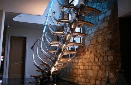 Необычная форма лестницы