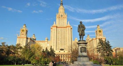 Сенаторы одобрили закон о статусе зданий МГУ и СПбГУ