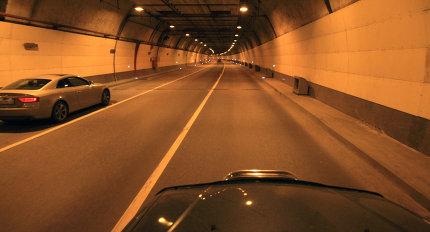 Движение по двум тоннелям под Каширским шоссе на юге Москвы откроют 13 мая